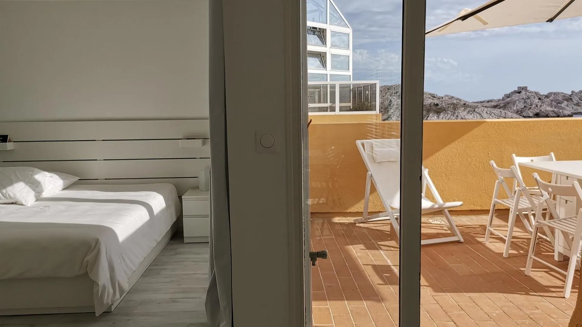 アパート Ile Du Frioul Feerique 102M2 8P Superbe Appartement Vue Mer 3 Terrasses Plage A Pied マルセイユ フランス